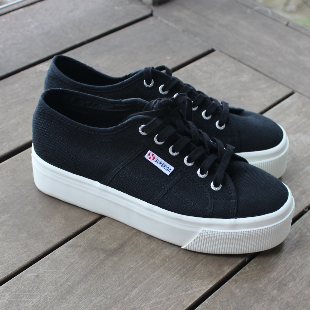 NWOT  SUPERGA PLATFORM SNEAKERS - Black Avorio 2740 -- 9.5W / 41 EU